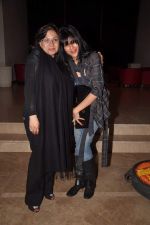 Zeenat Aman at Faarah Khan_s bday bash on 9th Jan 2012 (74).JPG